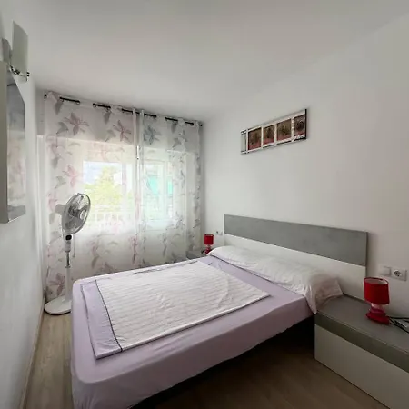 Apartsalou Priorat Apartment *