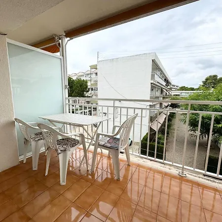 Apartsalou Priorat Apartment